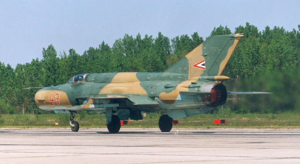 _mig_21bis_063_43.jpg