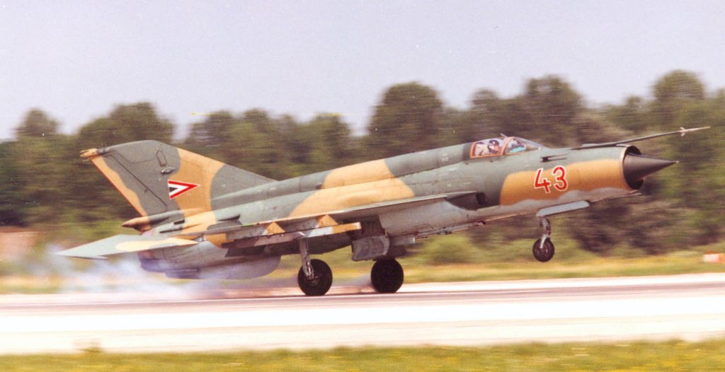 _mig_21bis_43_001.jpg